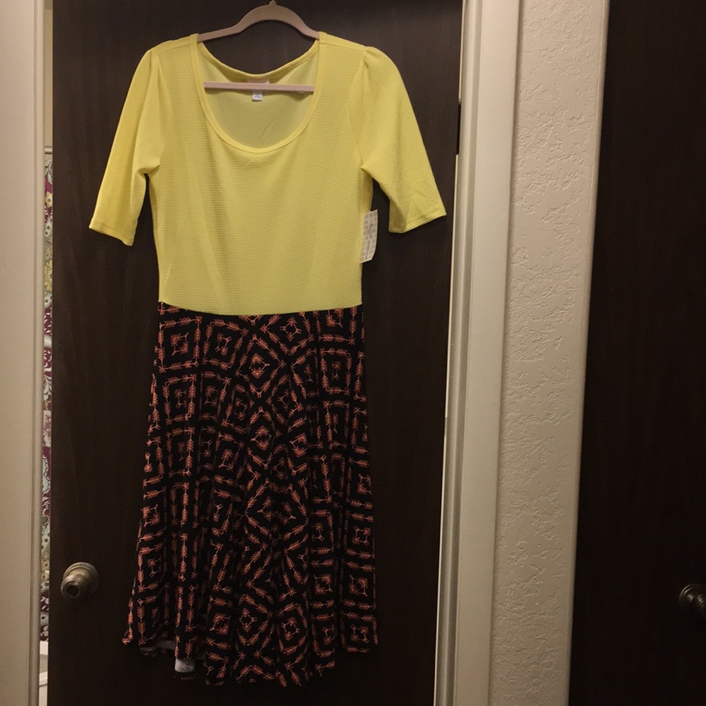NWT LuLaRoe Nicole dress - Large